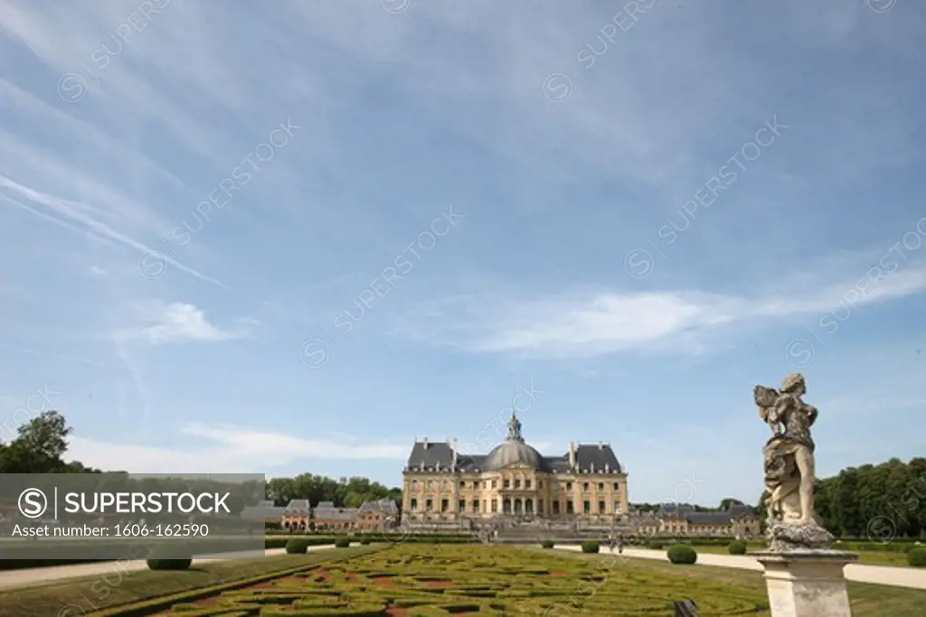 Vaux le Vicomte castle. Maincy. France. (Maincy, Seine-et-Marne, France)