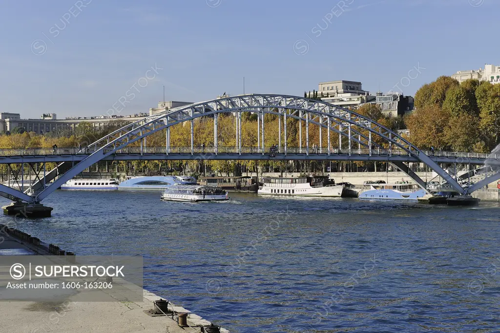 France, Ile-de-France, Paris, 16th, Bank of the Seine, River, Barges, Footbridge