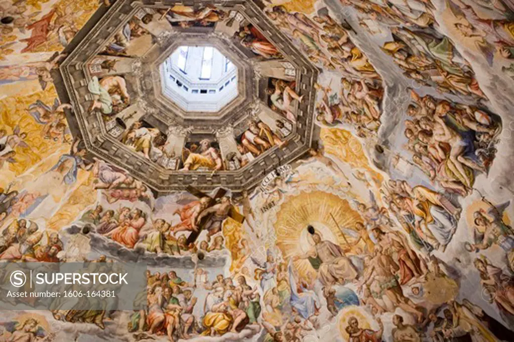 Inner surface of the Florence Duomo (Santa Maria del Fiore) with the great fresco of the last judgment by Giorgio Vasari. Painted between 1572 and 1578. Florence. Italy.