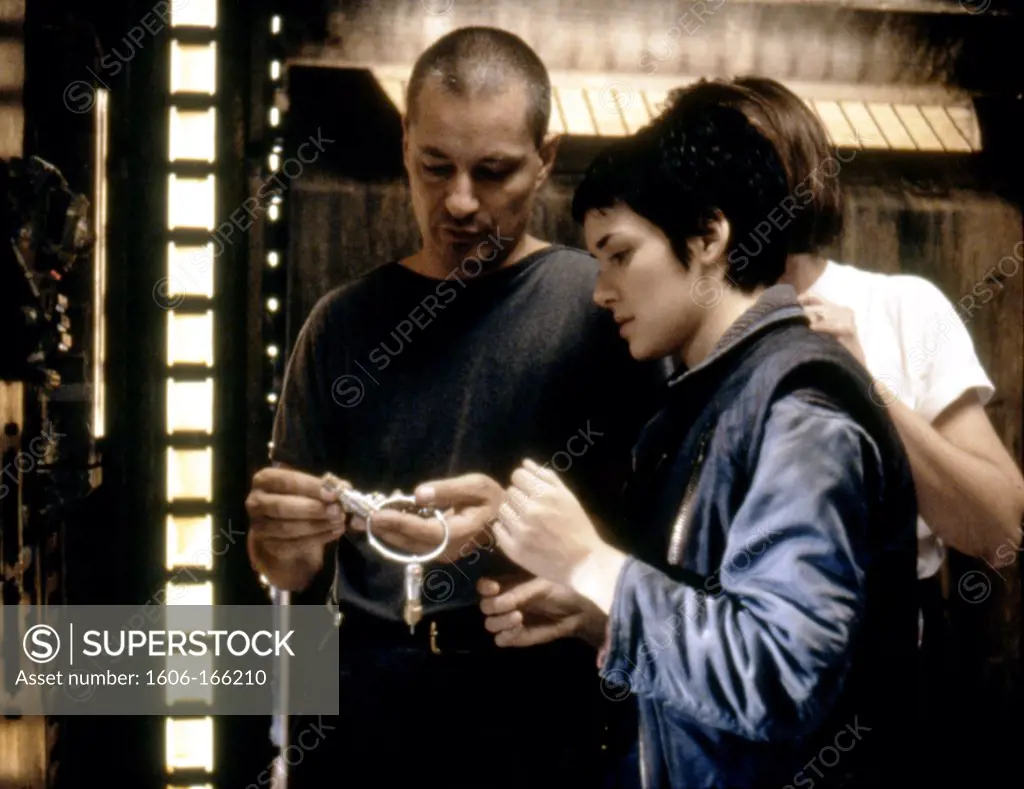 On the set, Jean-Pierre Jeunet directs Wynona Ryder , Alien: Resurrection , 1997 directed by Jean-Pierre Jeunet Twentieth Century Fox Film Corpo