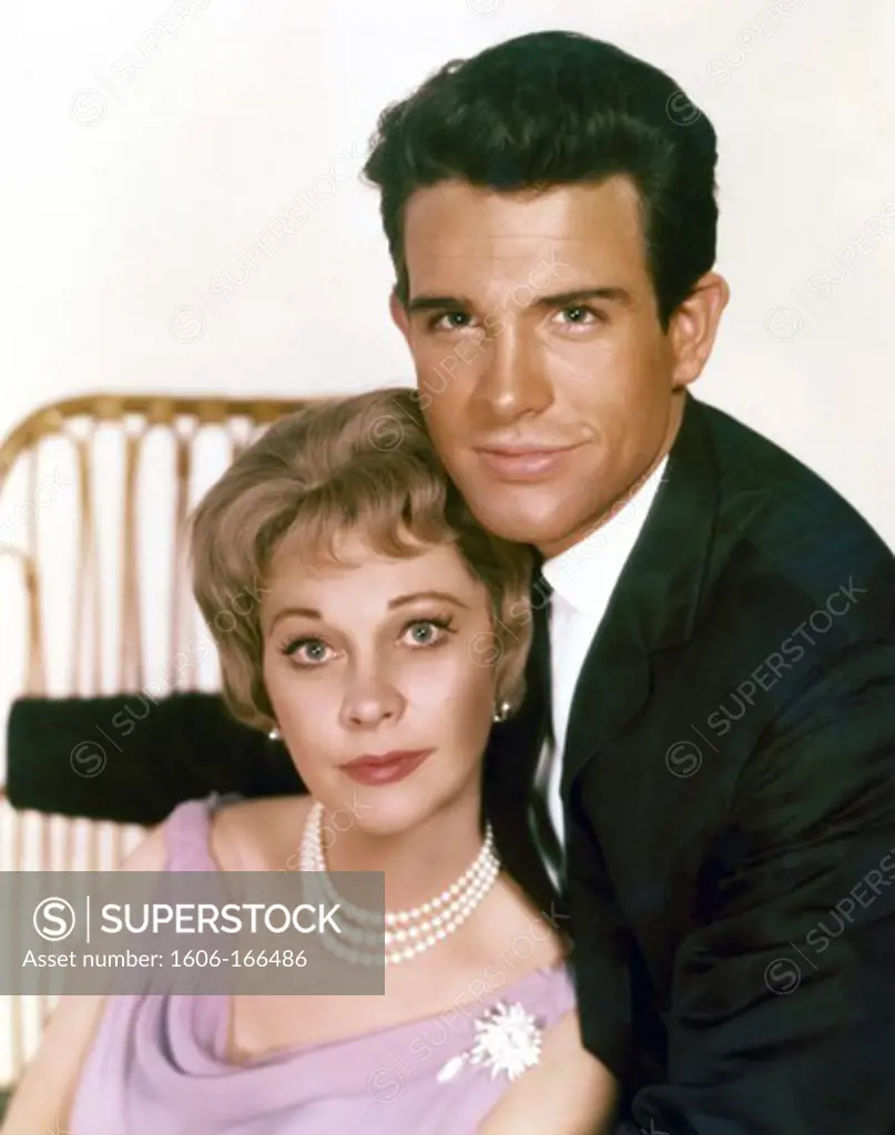 Warren Beatty and Vivien Leigh , The Roman Spring of Mrs. Stone , 1962 directed by José Quintero Seven Art Productions , WARNER B