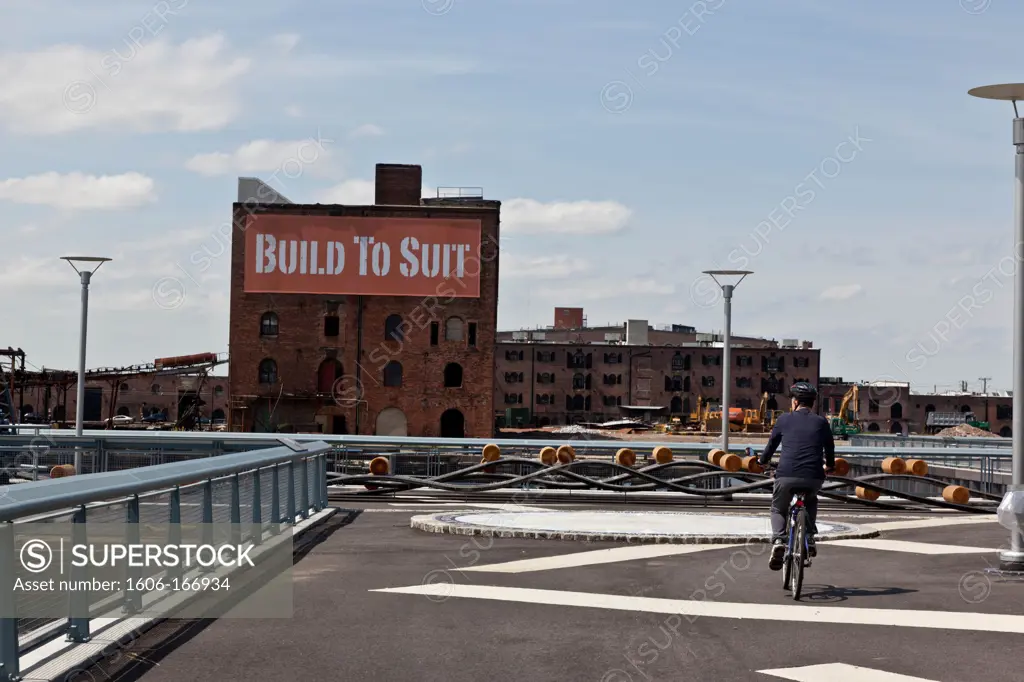 Red Hook. Brooklyn, the old docks are becoming a trendy area, New York, - United states