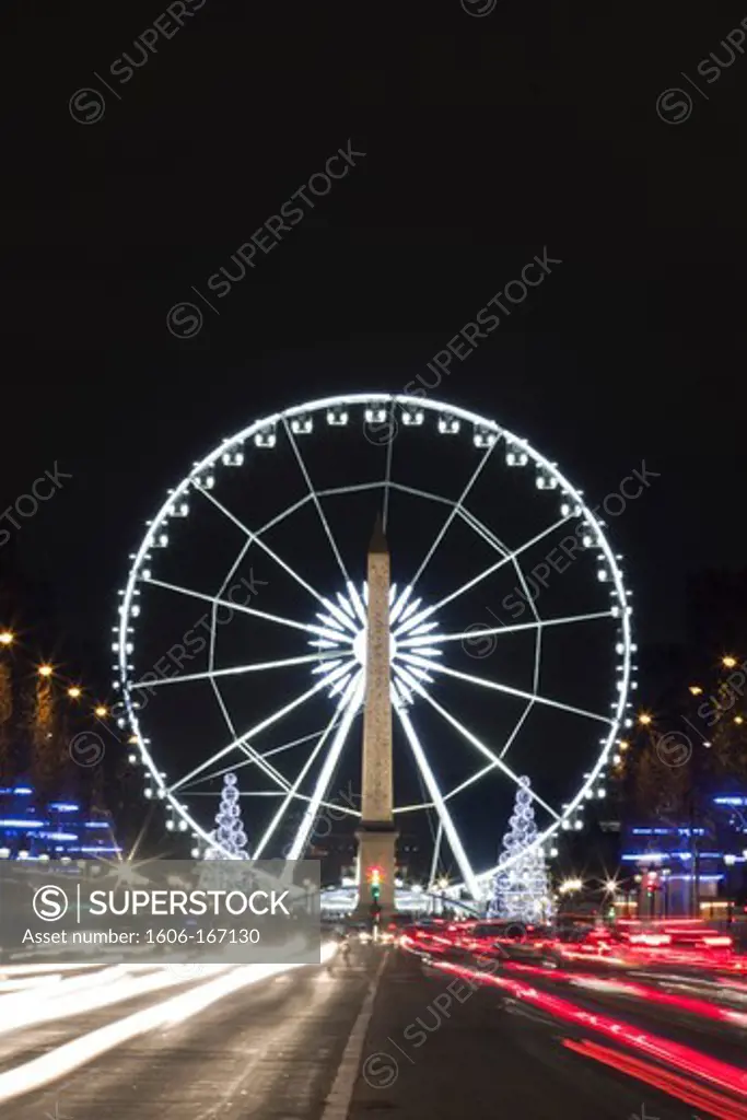 France, Paris, 75, Champs-Elysees, illuminations, 2011 December, Ferris wheel at night