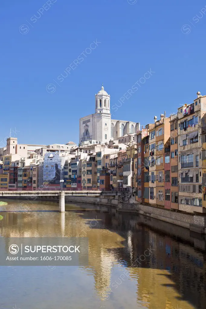 Spain-Catalunya Region-Girona City-Onyar river and Girona Cathedral