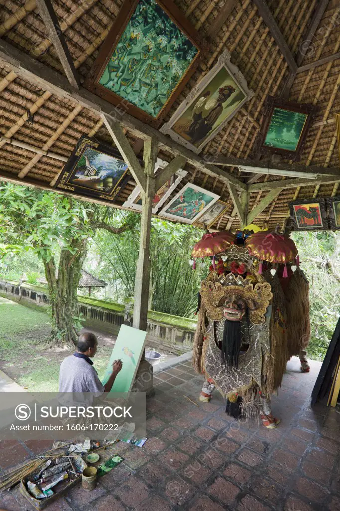 Indonesia-Bali island-Mengwi City-Pura Taman Ayun Temple-Artist