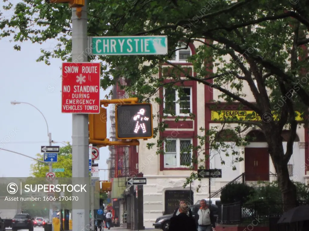 USA, New York City, Manhattan, Lower East Side, Chrystie Street & Delancey street, street scenes