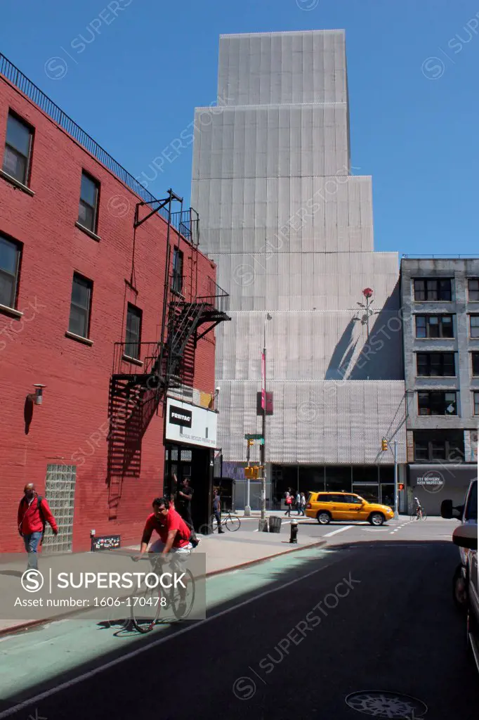 USA, New York City, Manhattan, Lower East Side, the New Museum, Bowery, street scenes