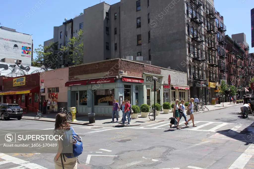 USA, New York City, Manhattan, Lower East Side, Orchard street @ Stanton street, street scenes
