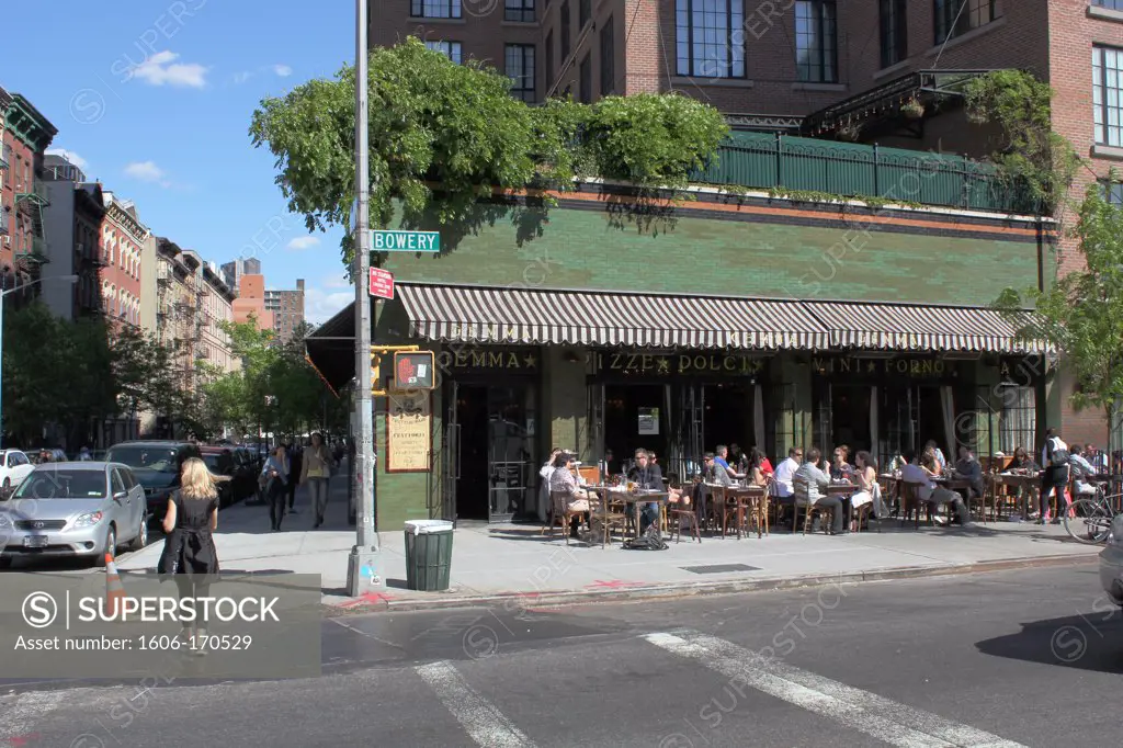 USA, New York City, Manhattan, Lower East Side, Bowery @ 3rd street, restaurant, street scenes