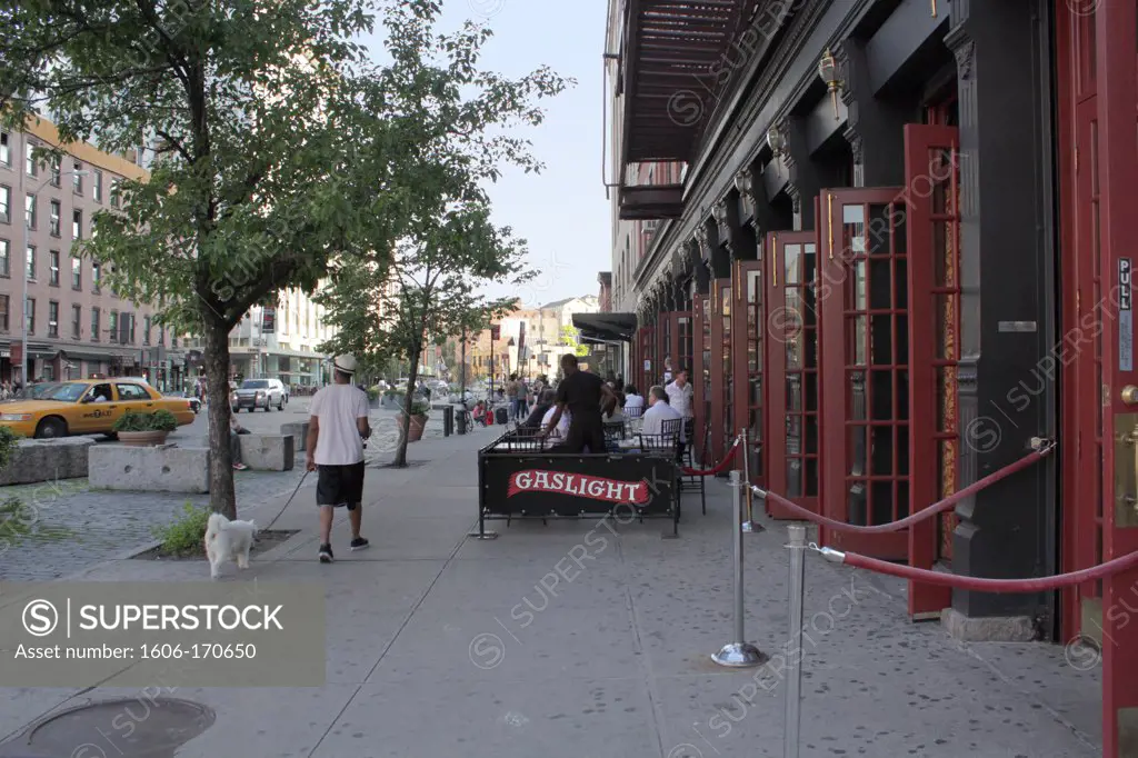 USA, New York City; Manhattan, Meatpacking District, 14th street, 9th avenue, Gaslight restaurant, street scenes