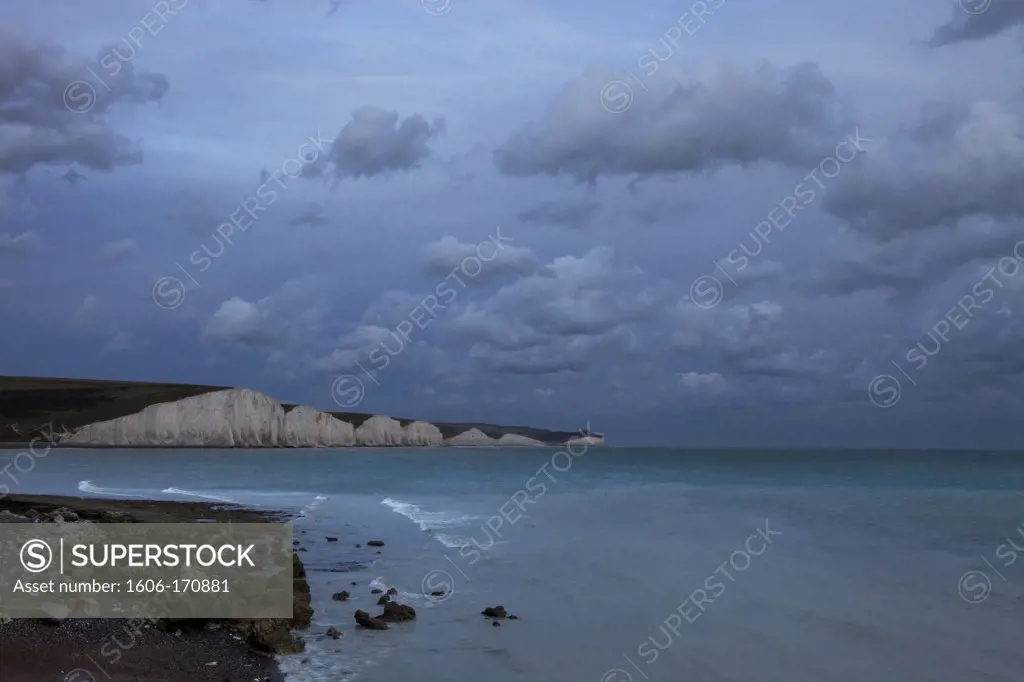 U.K, Sussex, South Downs National Park, The Seven Sisters at twilight