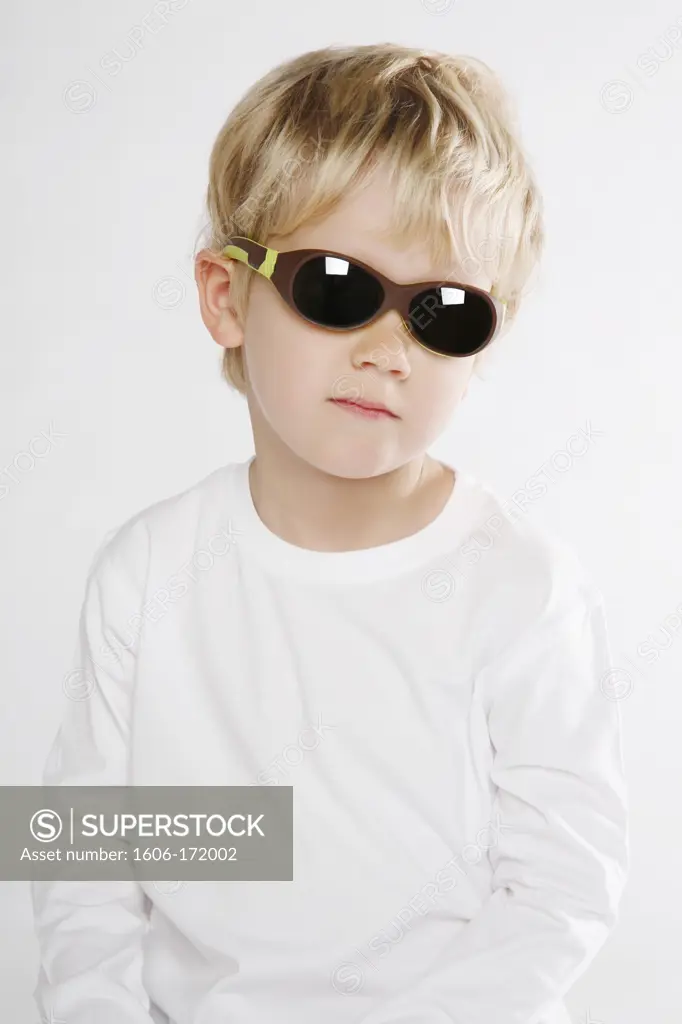 little boy sunglasses