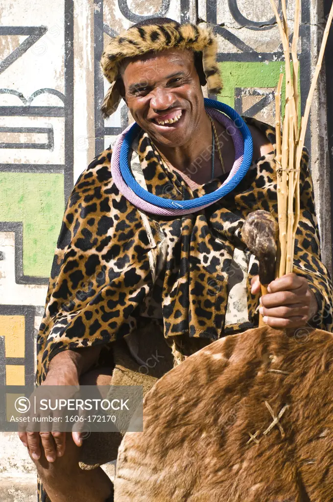Africa, South Africa, Mpumalanga Province, KwaNdebele, Ndebele tribe, Mabhoko village, King Palace, one of the adviser of the King, Mhlabaniseni Mahlangu