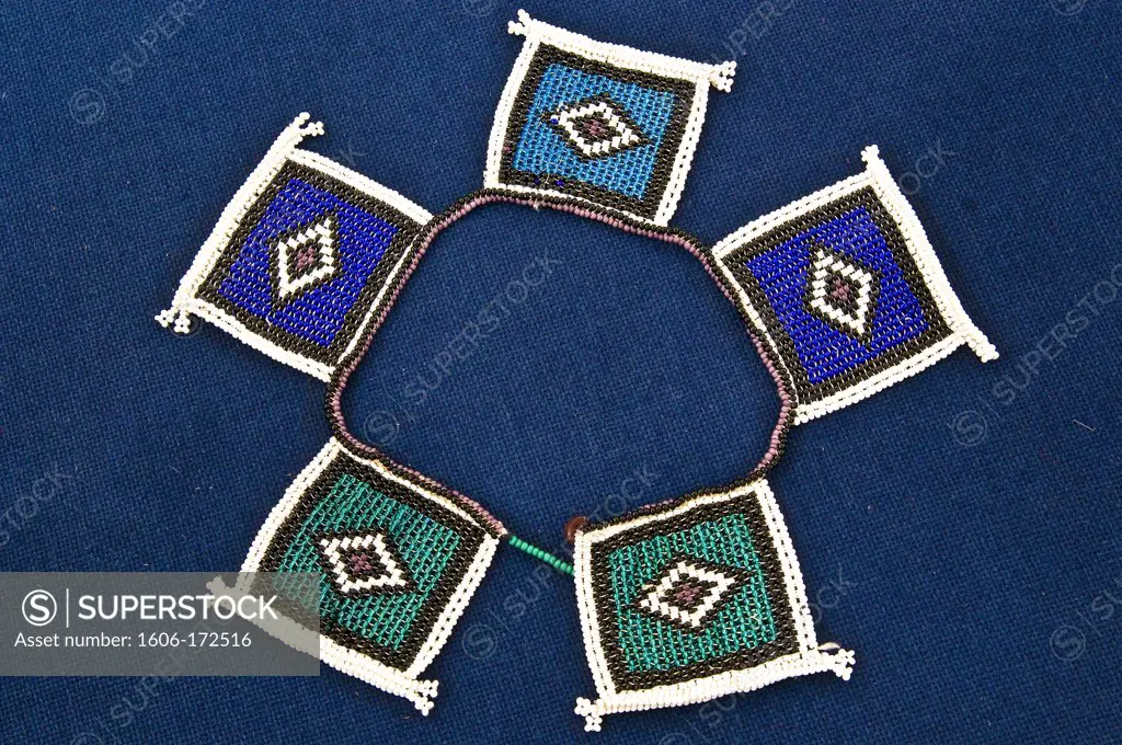 Africa, South Africa, Mpumalanga Province, Ndebele tribe, Loopsruit cultural village, Ndebele Museum, necklace called 'Mange Betjhe'