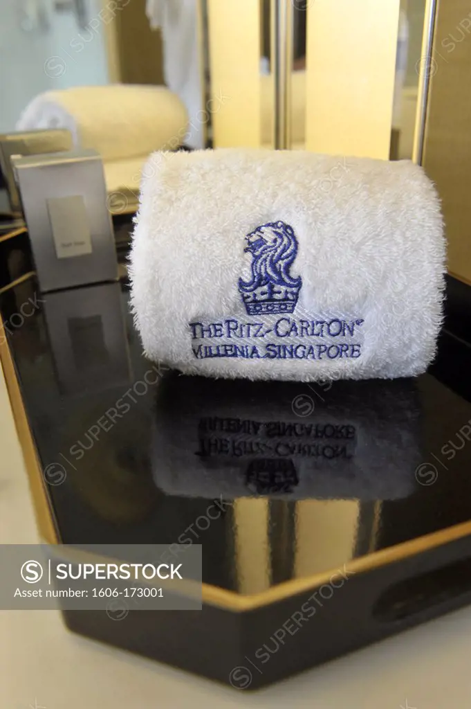 Asia, Southeast Asia, Singapore, the Ritz-Carlton Millenia hotel, towels in the bathroom