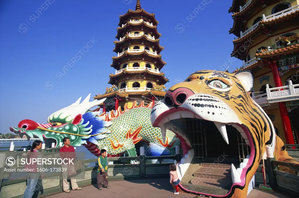 Taiwan,Kaohsiung,Lotus Lake,Dragon and Tiger Pagodas