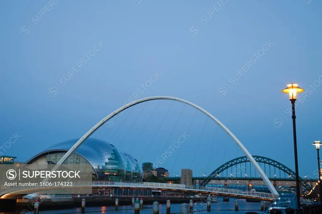 England,Newcastle,Gateshead,Gateshead Millennium Bridge