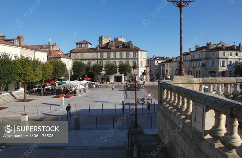 France, Midi-Pyrenees, Gers(32), Auch, Liberation square