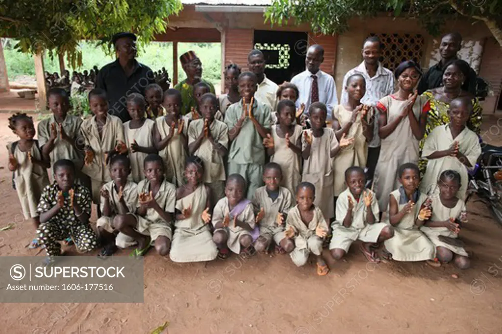 Primary school in Africa. Hevie. Benin.