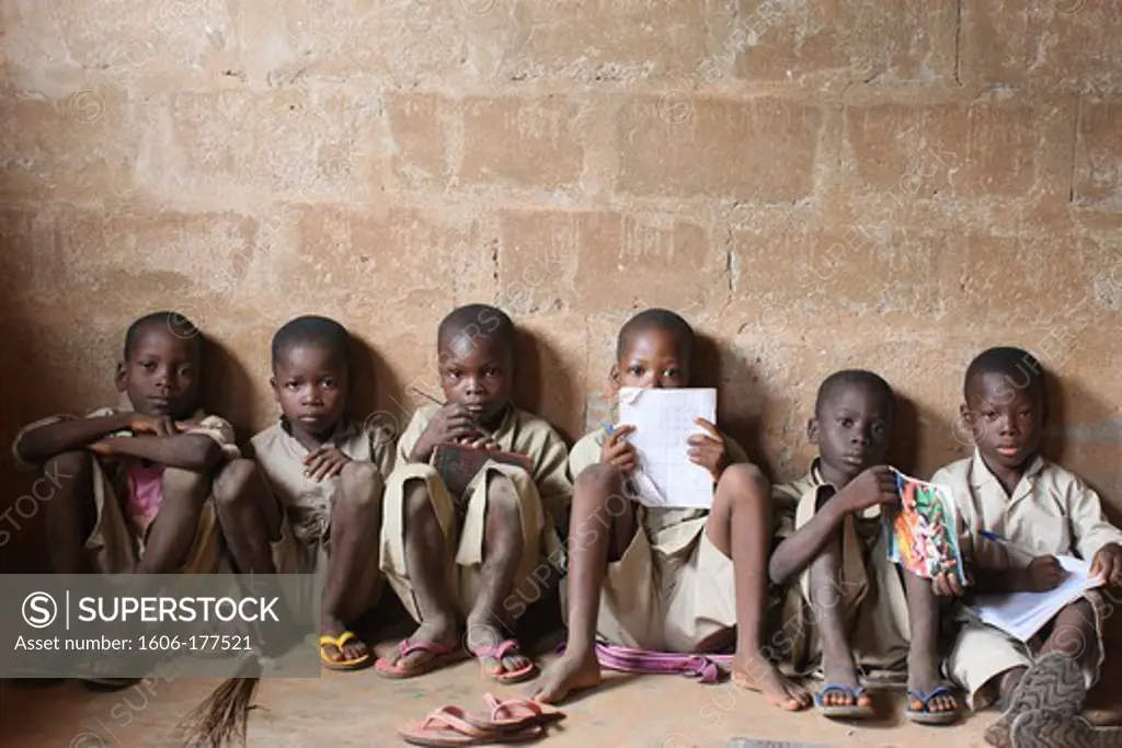 Primary school in Africa. Hevie. Benin.