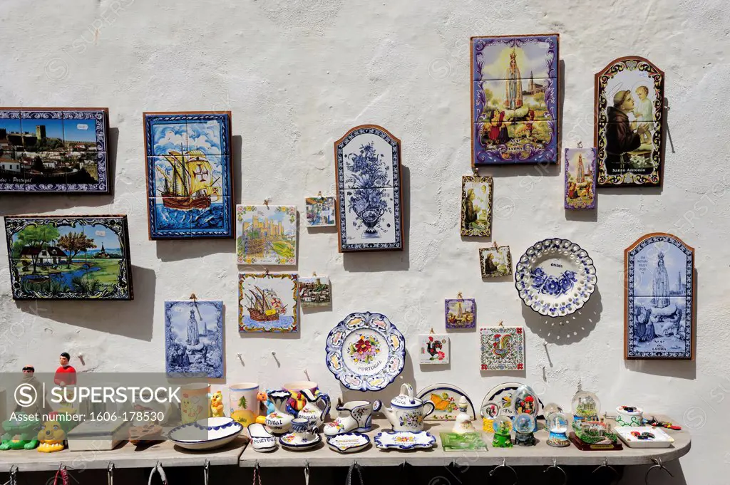 Ceramics plates in Obidos,Portugal,South Europa,Europa