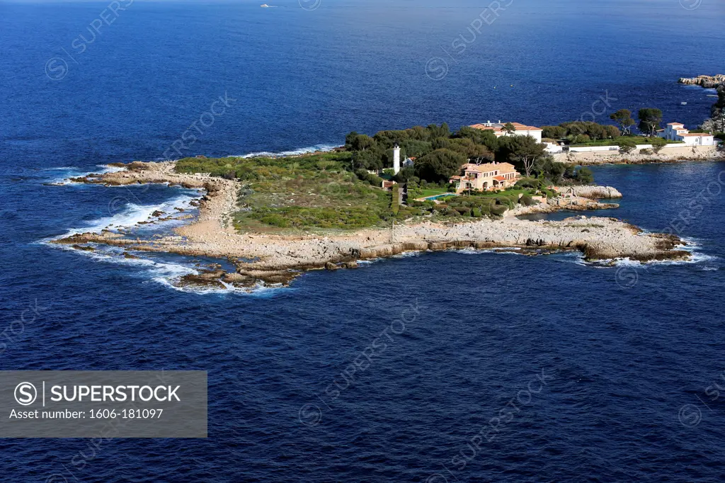France, Alpes-Maritime (06), Antibes, Cap d'Antibes peninsula, semaphore, (aerial photo),