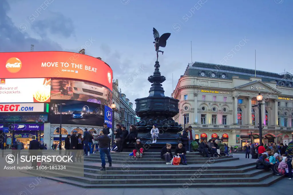 UK, London City, Piccadilly Circus at sunset
