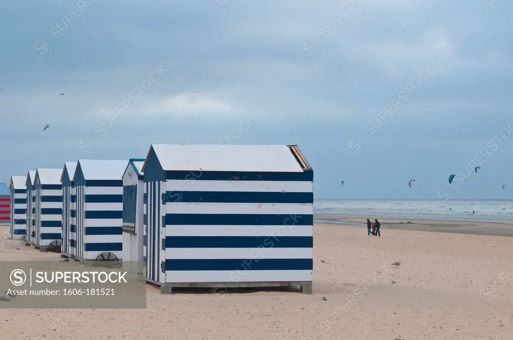 Europe, Belgium, North Sea, Western Flanders, De Panne, the beach, bathing huts