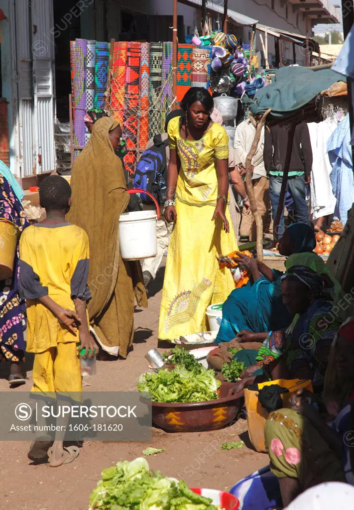 Western Africa, Mauritania, Sénégal river valley, Kaedi market