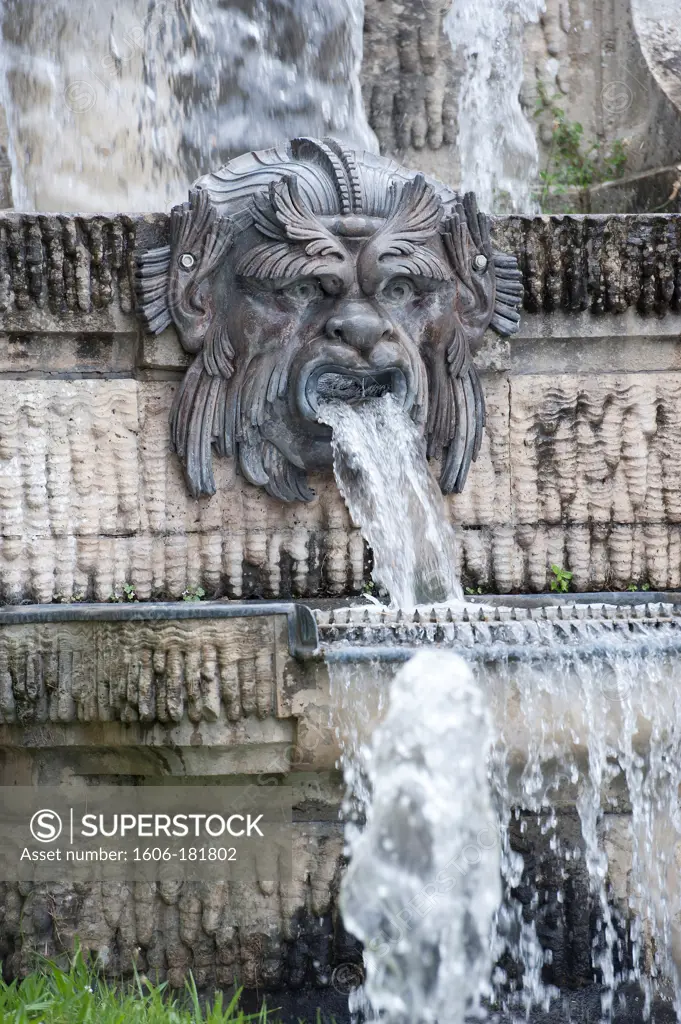 France, Hauts de Seine, Saint-Cloud's park, masks fountain of the Big Waterfall