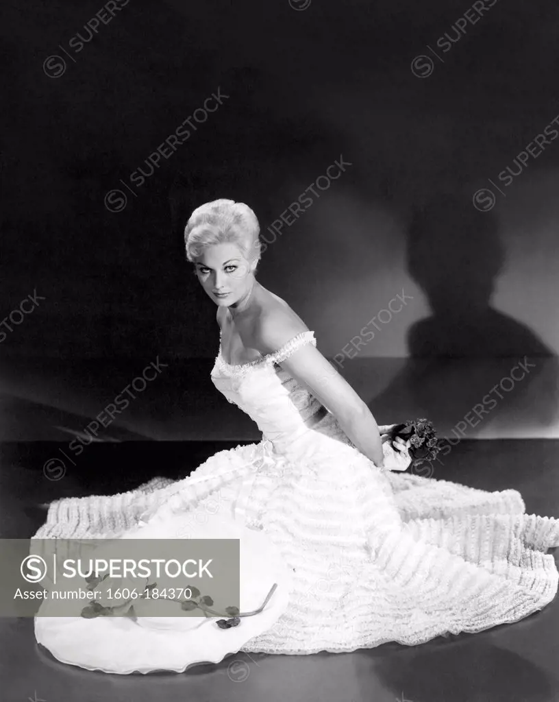 Kim Novak , Pal Joey , 1957 directed by George Sidney (Columbia Pictures)