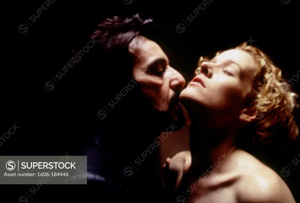 Al Pacino and Penelope Ann Miller , Carlito's Way , 1993 directed by Brian De Palma (Universal Pictures)