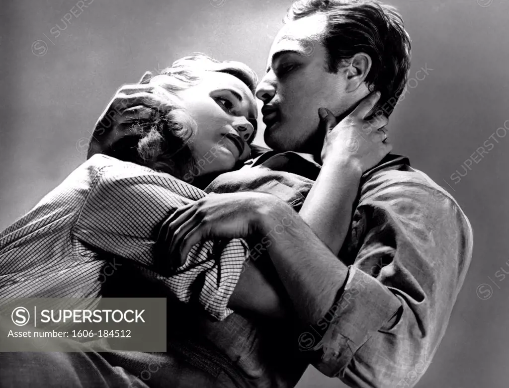 Eva Marie Saint and Marlon Brando , On the Waterfront , 1954 directed by Elia Kazan  (Columbia Pictures)