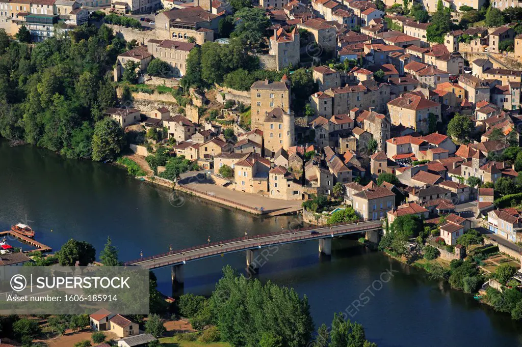 France, Lot (46), Puy l'Eveque, a medieval village, terraced on the banks of the lot, (aerial photo)