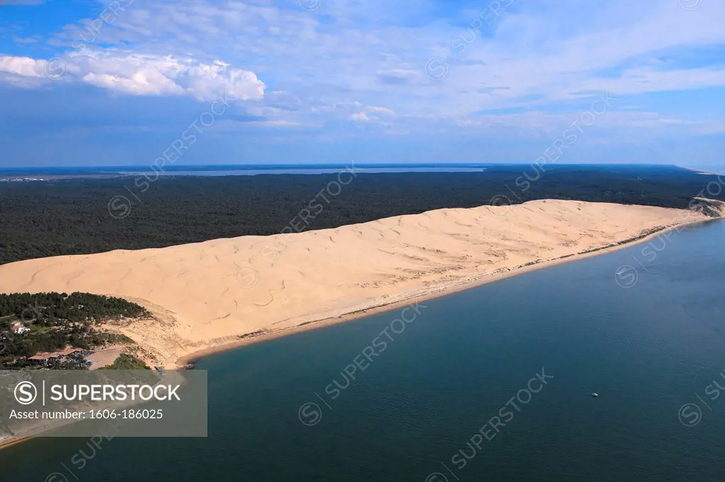 France, Gironde (33), the Dune du Pilat, the highest dune in Europe, (aerial photo)