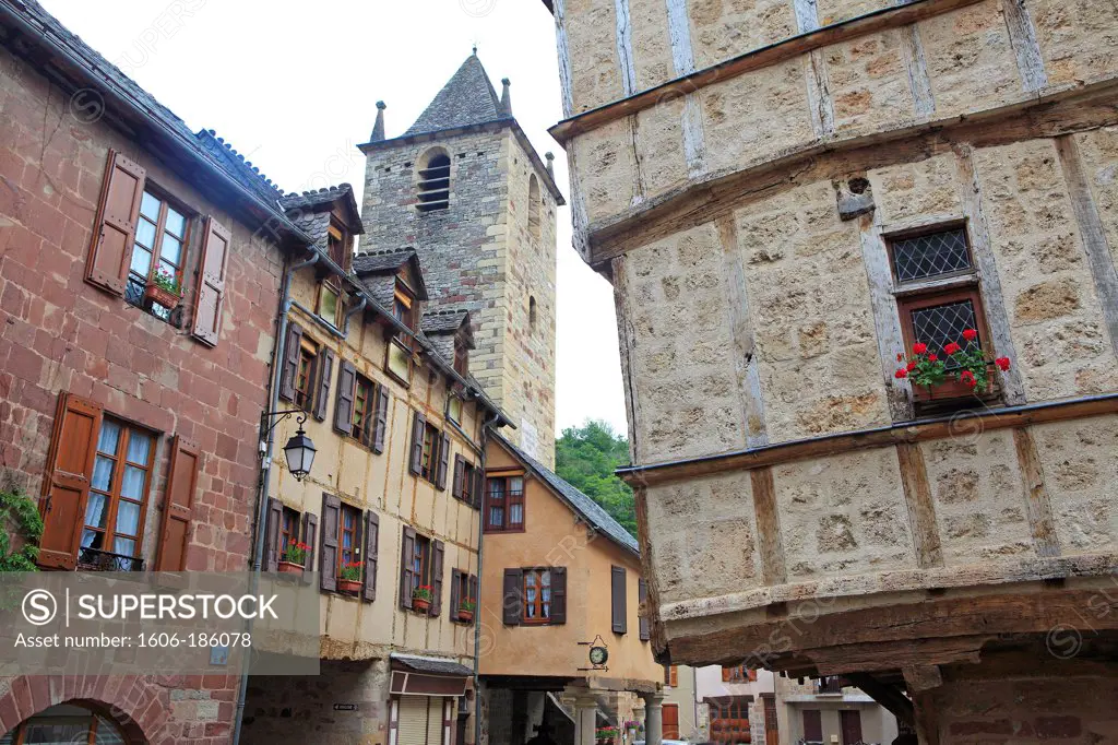 France, Lozère (48), Canourgue, labeled Step Village, the Collegiate St. Martin, and houses a timber frame,