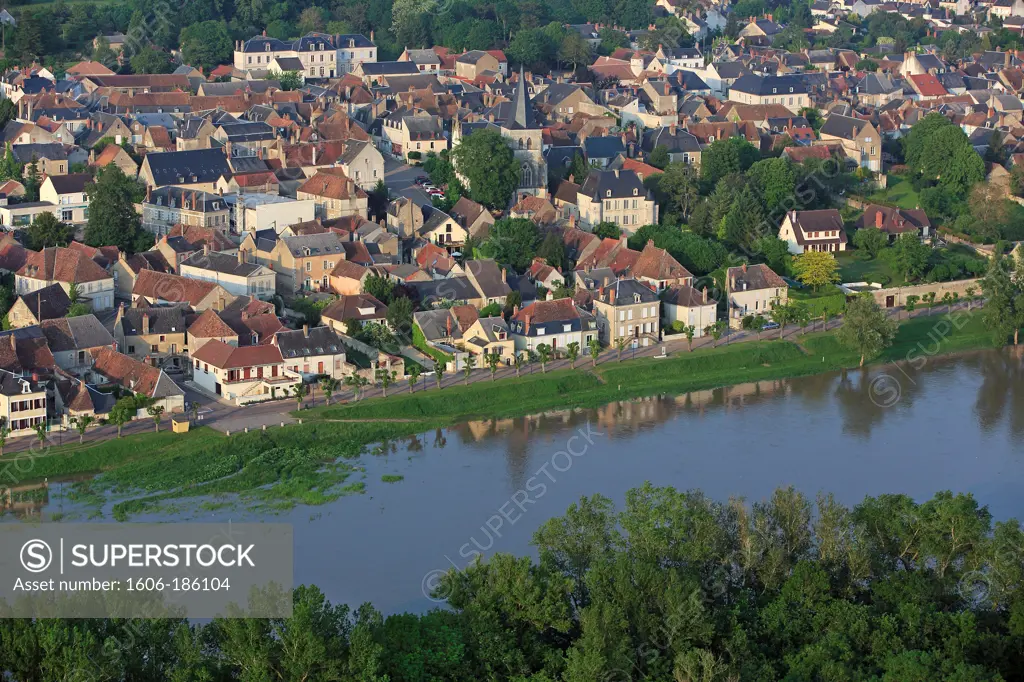 France, Nièvre (58), Pouilly-sur-Loire village of Vineyard, located on the banks of the Loire (aerial photo),