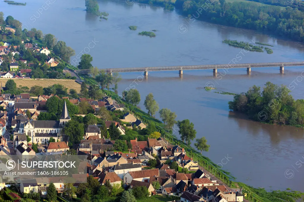 France, Nièvre (58), Pouilly-sur-Loire village of Vineyard, located on the banks of the Loire (aerial photo),