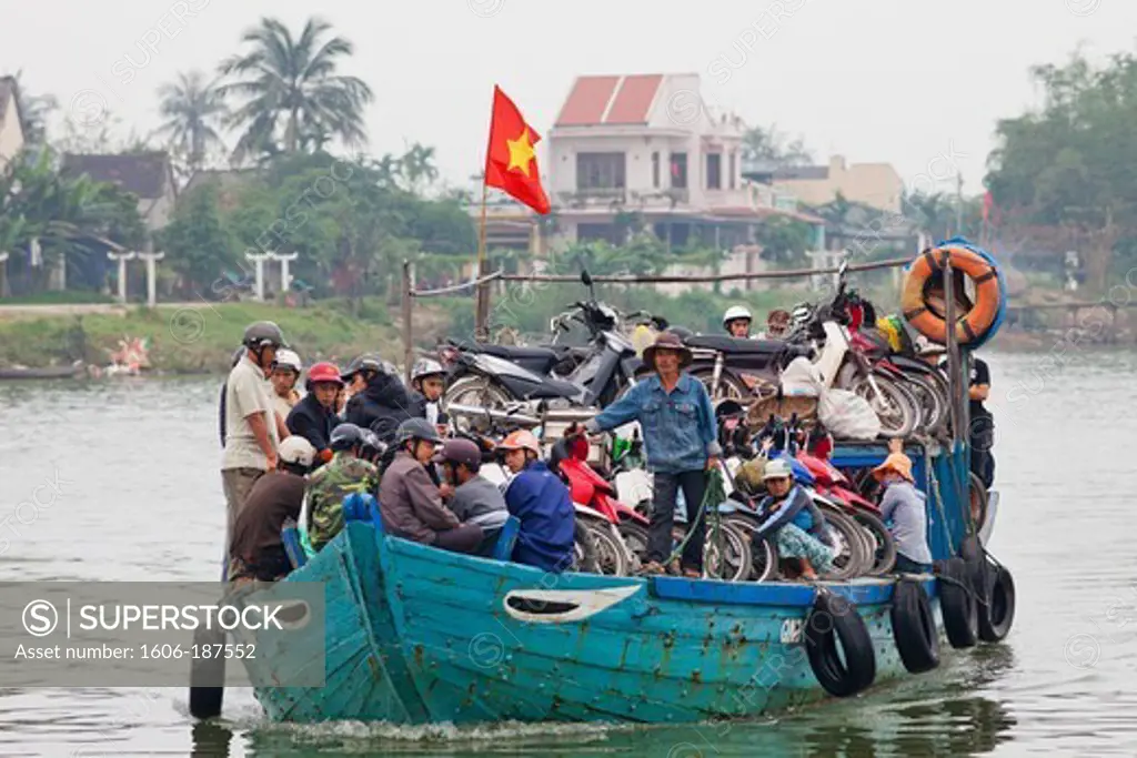 Vietnam,Hoi An,The Old Town,Commuters on the Hoai River