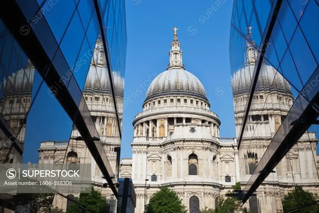 England,London,The City,St Pauls Cathedral