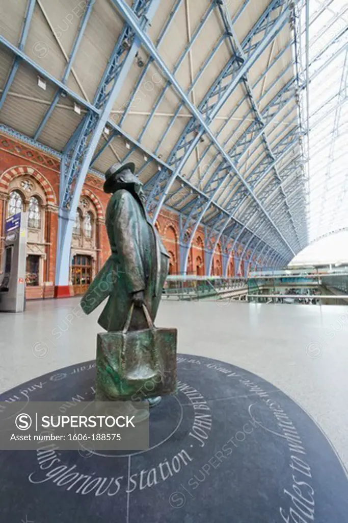 England,London,Kings Cross,St Pancras Station,Statue of Sir John Betjeman by Martin Jennings