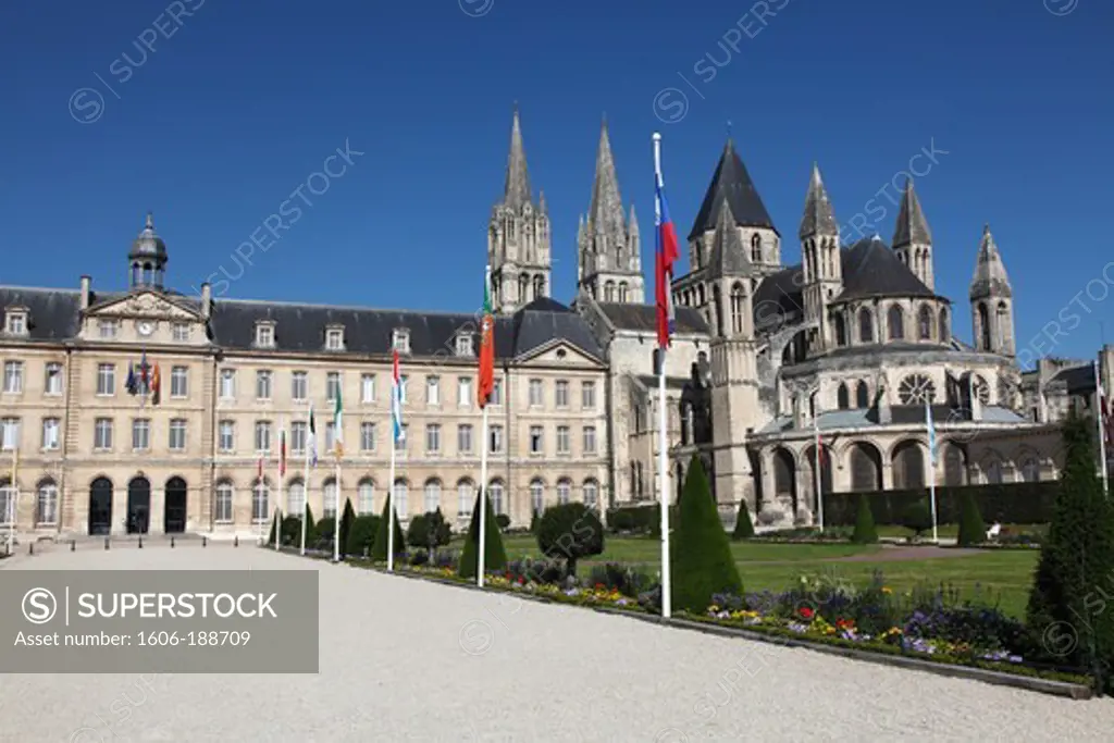 France, Normandy, Basse-Normandie, Calvados, Caen, abbaye aux Hommes (city hall on the left)