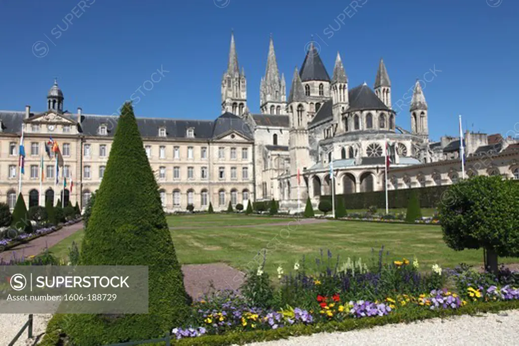 France, Normandy, Basse-Normandie, Calvados, Caen, abbaye aux Hommes and city hall