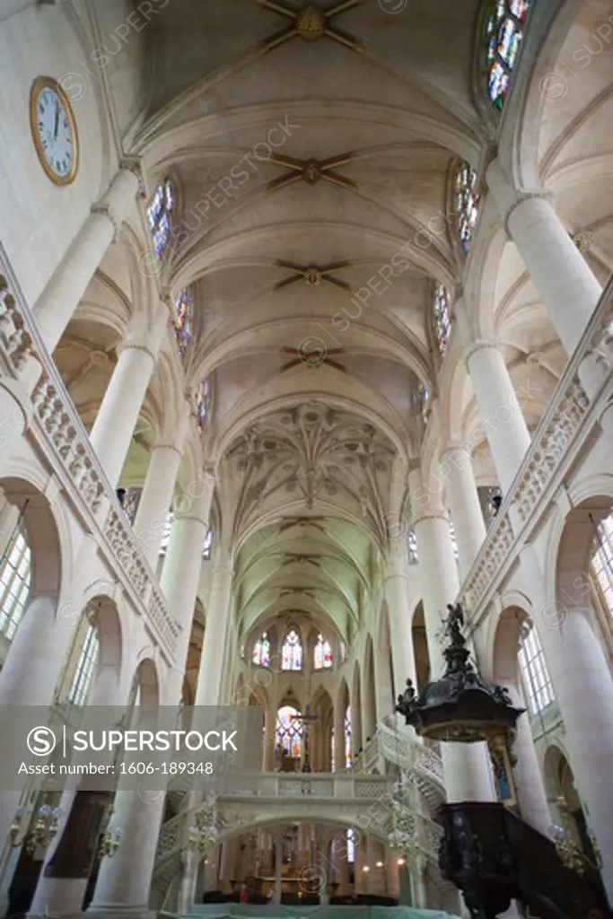 France, Paris, Interior of Eglise Saint-Etienne du Mont