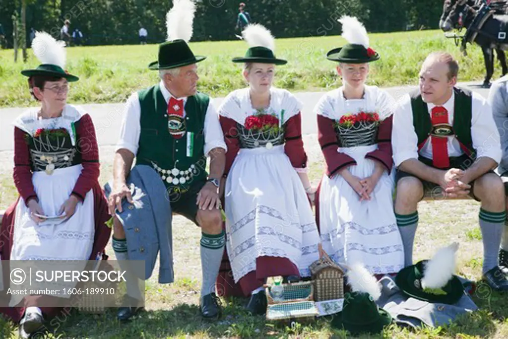 Germany, Bavaria, Burghausen, Folklore Festival, Girls in Traditional Baverian Costume