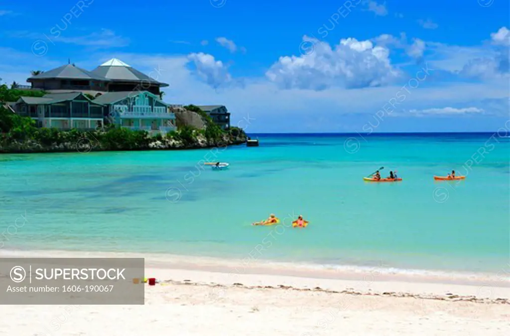 Bahamas,Northern Bahamas,Abaco island,Private beach at the Abaco club on Winding Bay,a Ritz-Carlton managed club