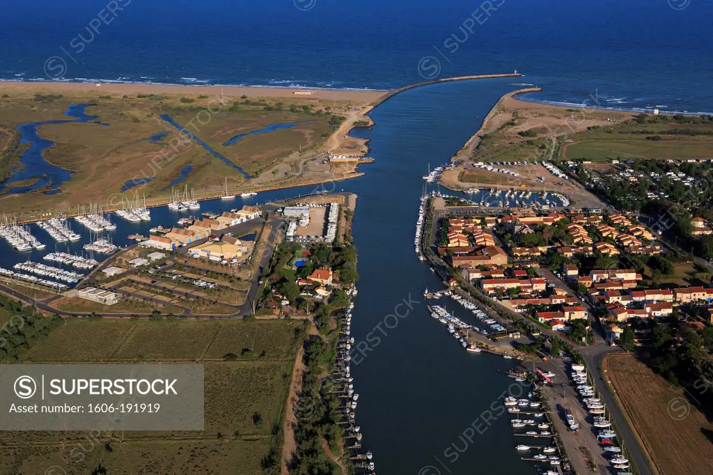 France, Aude (11) port of Cabanes de Fleury d'Aude, fishing port located at the mouth of the river Aude (aerial photo),