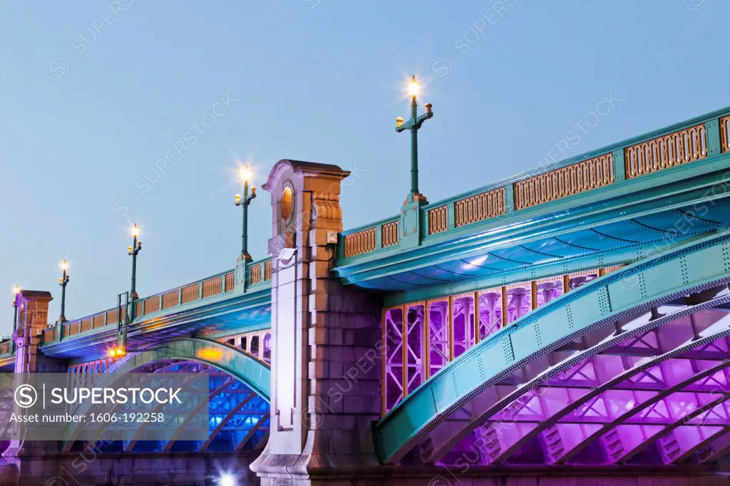England,London,Southwark Bridge