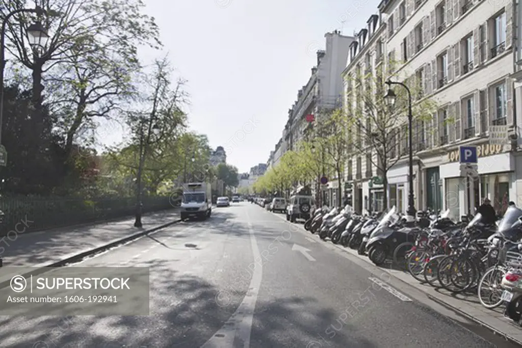 France, Paris, (4Th Arrondissement) Street