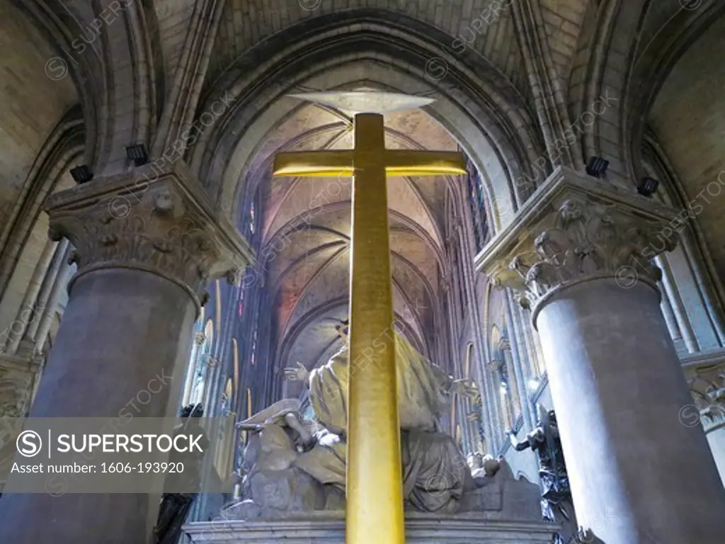 France, Paris, 4Th District, Inside The Cathedral Of Notre-Dame, Cross Of The Christ